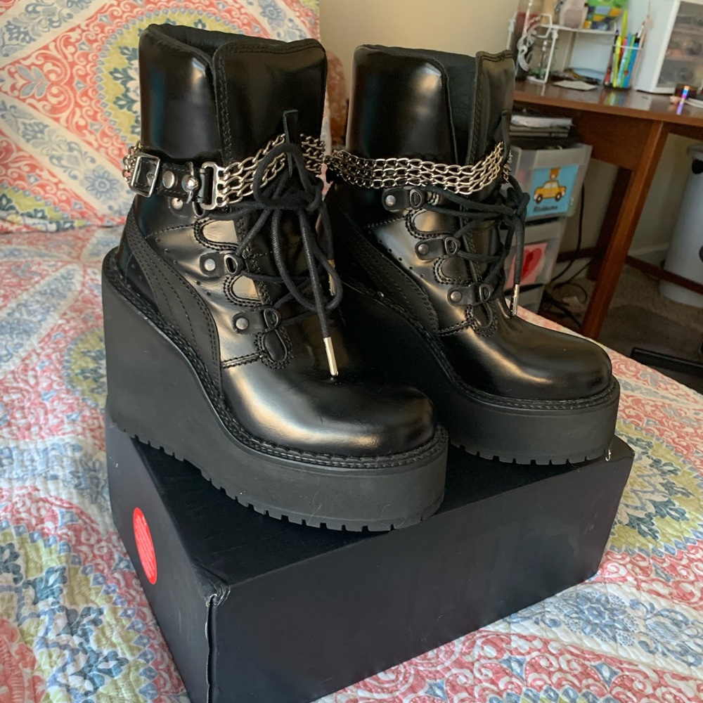 Fenty puma boots